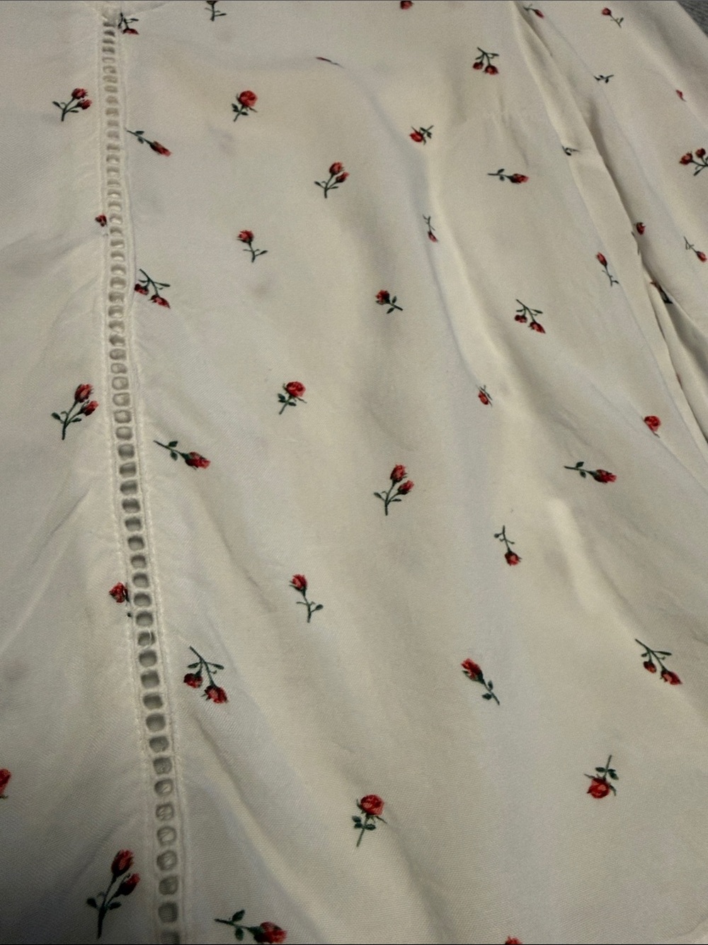 H&M White V-Neck Blouse with Small Rose Print